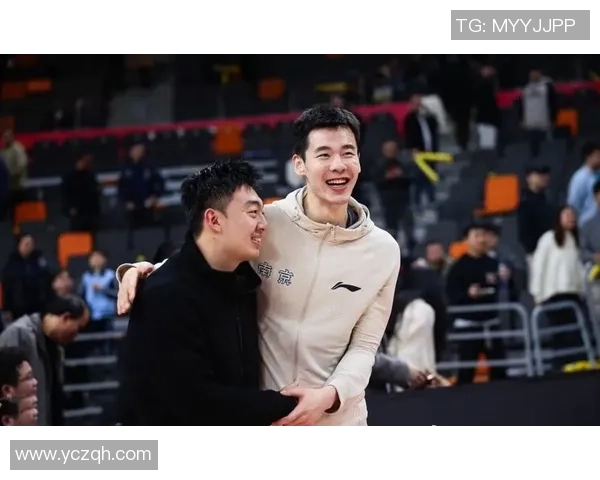 郭昊文：从青涩少年到篮球场上的璀璨明星之路与成长故事